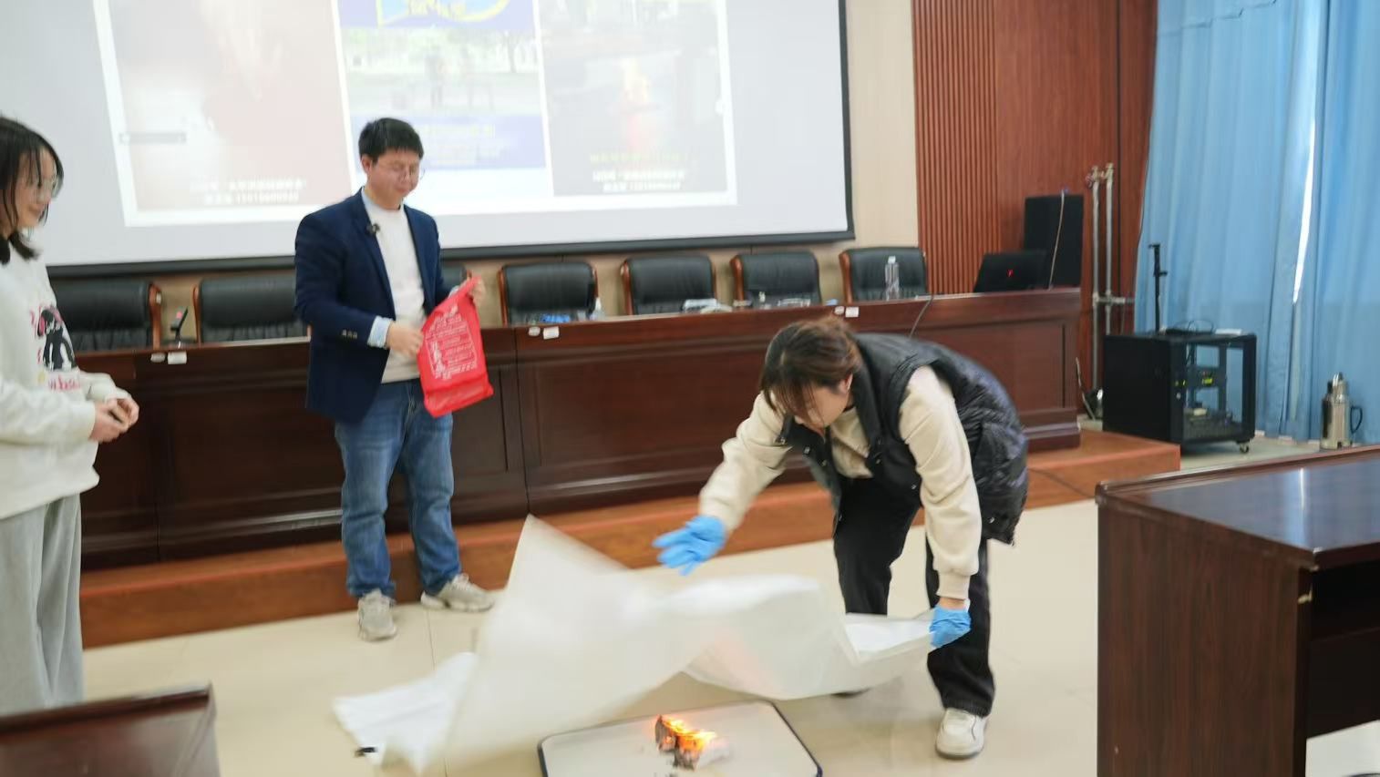 泰国东南亚3D彩票