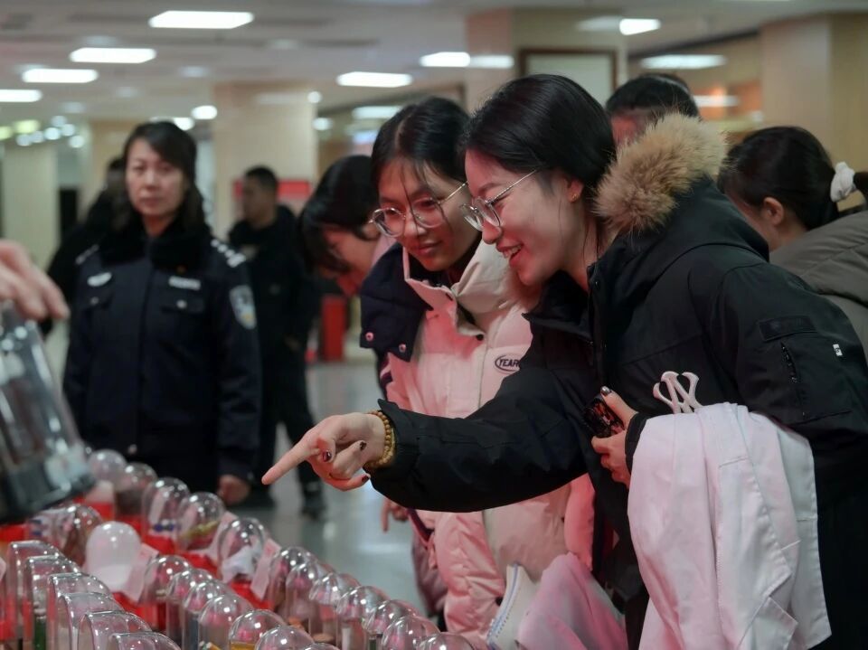 泰国东南亚3D彩票