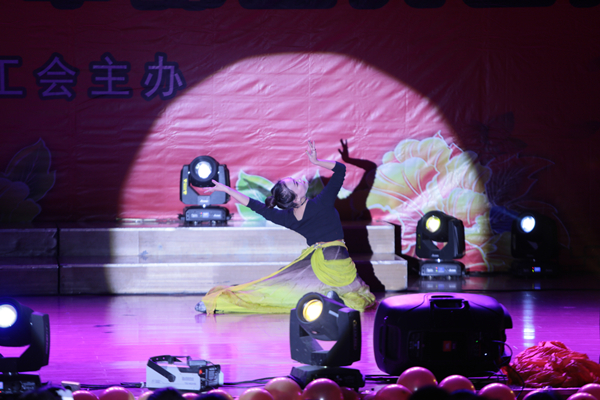 器乐舞蹈《伊人如梦》 泰国东南亚3D彩票